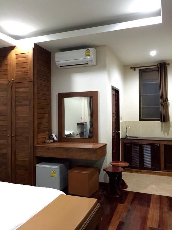 Lantala Residence Takuathung Kültér fotó